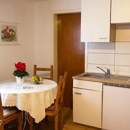 Haus Zur Bienenweide *